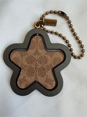 Coach 3D Star Bag Charm Keychain Signature Canvas Gold Hangtag